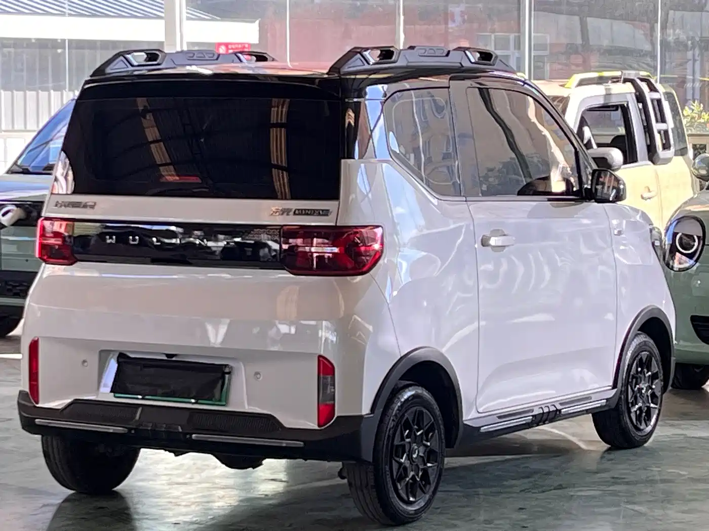 Фото 6 - Wuling Motors Hongguang MINIEV