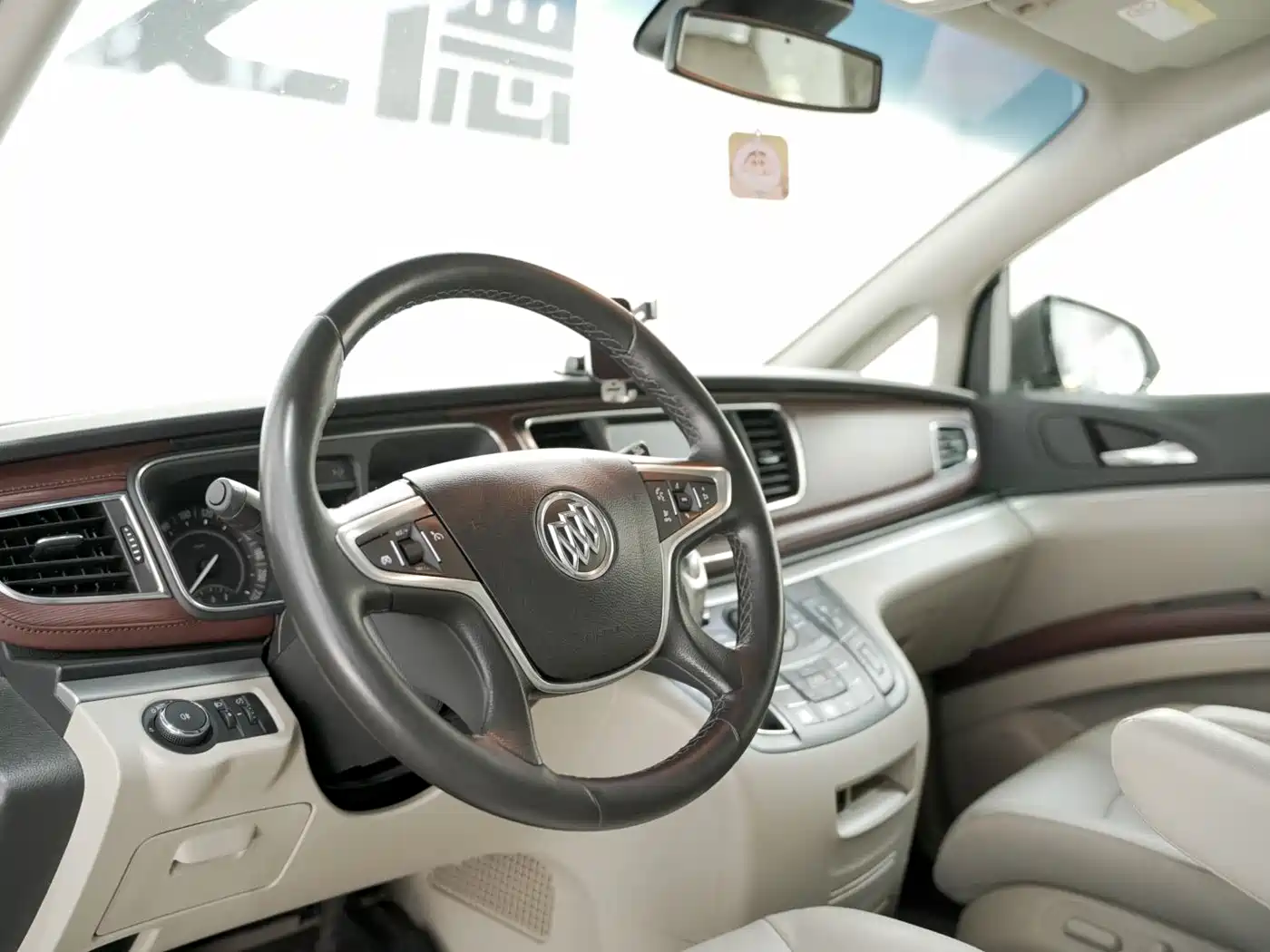 Buick GL8 2017 25S Premium Model China V фото 10