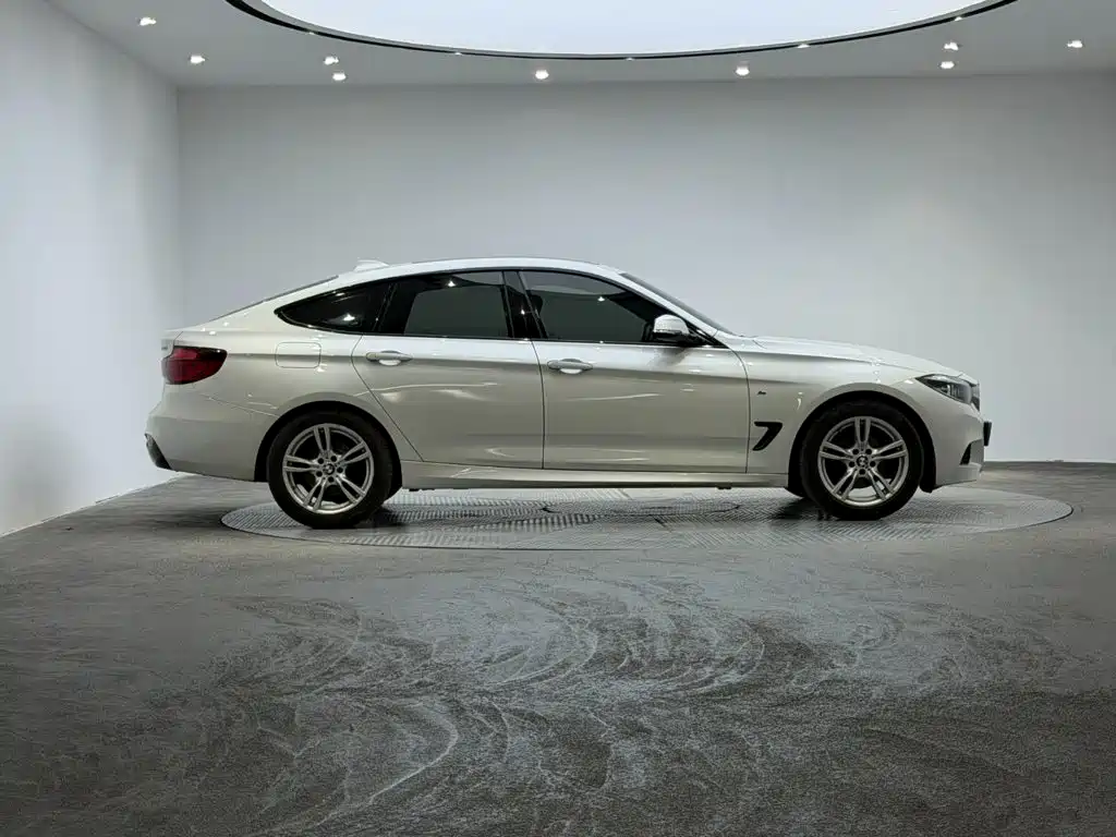 BMW 3 Series GT 2021 2020 320i M Sport Package