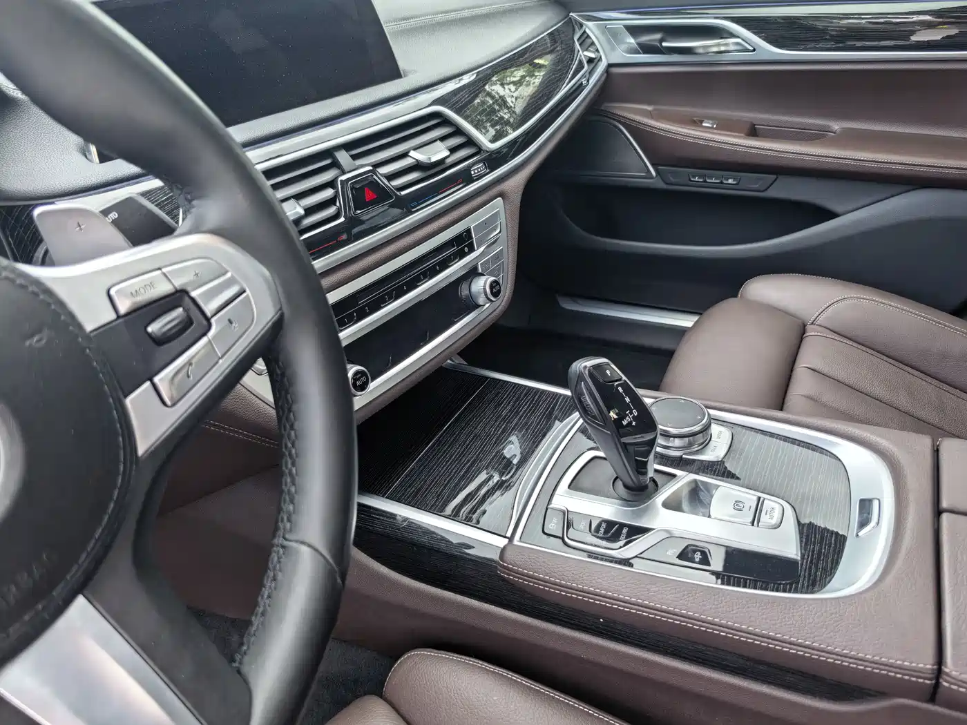 BMW 7 Series 2018 730Li Leading Type M Sport Package фото 16