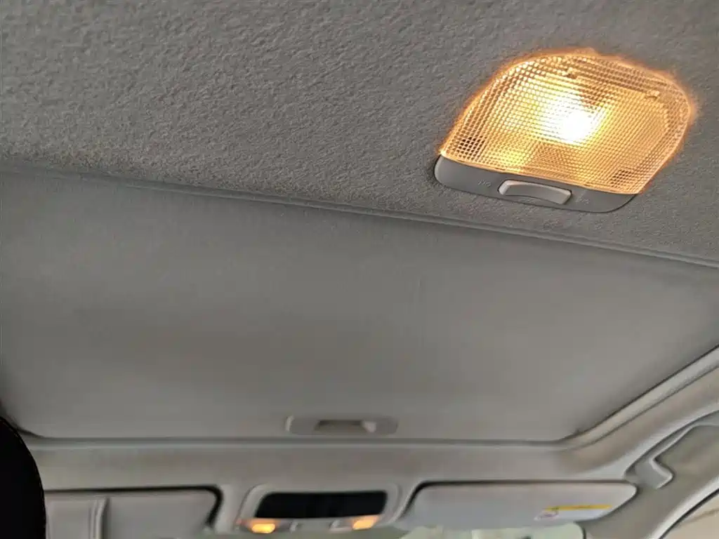 Subaru XV 2016 Model 2.0i Comfort Navigation Edition фото 18