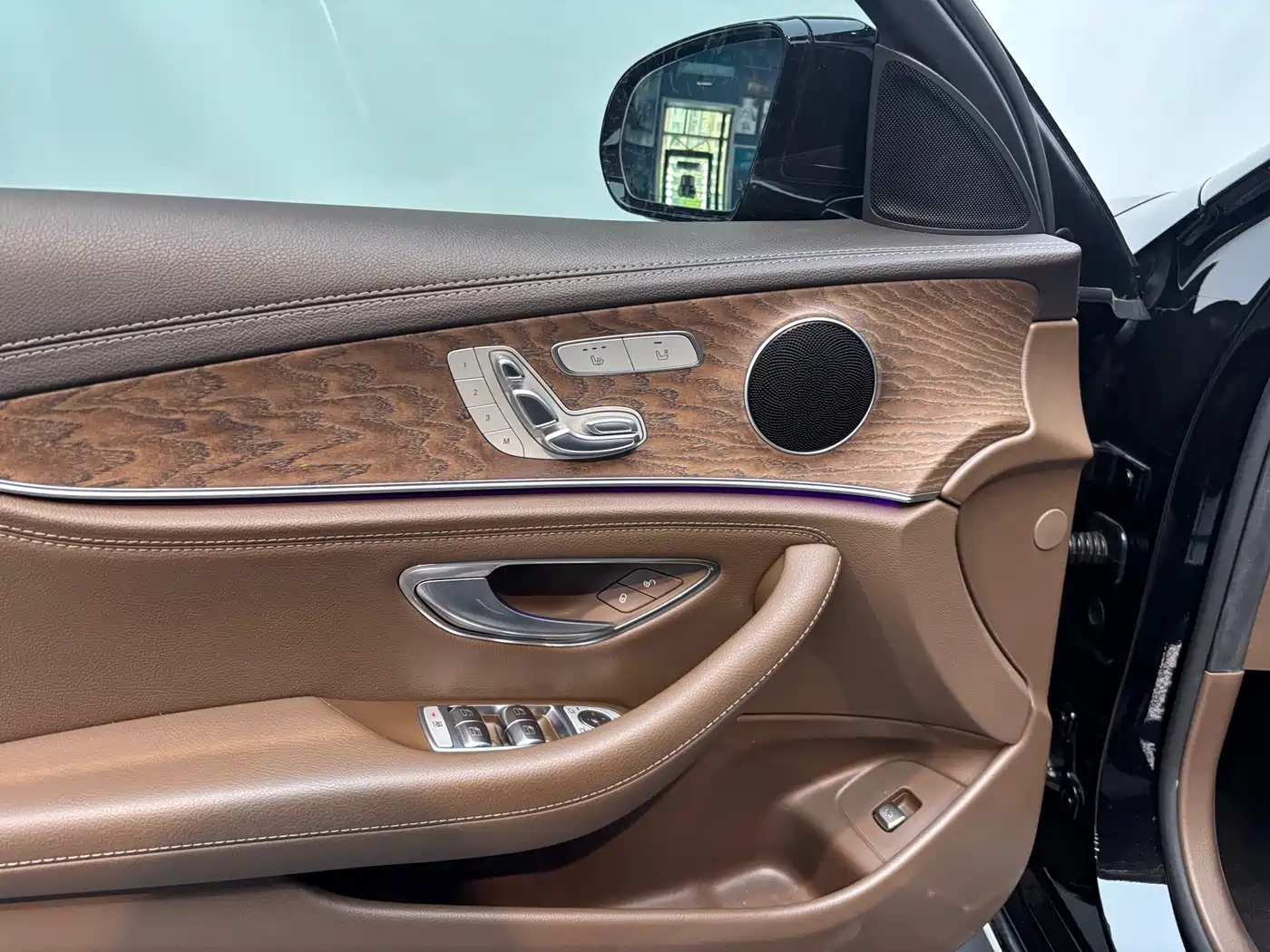 Mercedes-Benz E-Class 2021 E 300 L Fashion фото 16