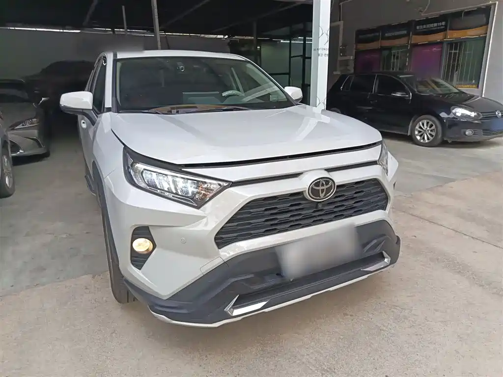 Toyota RAV4 Rongfang 2020 2.0L CVT 2WD Trend Edition фото 22