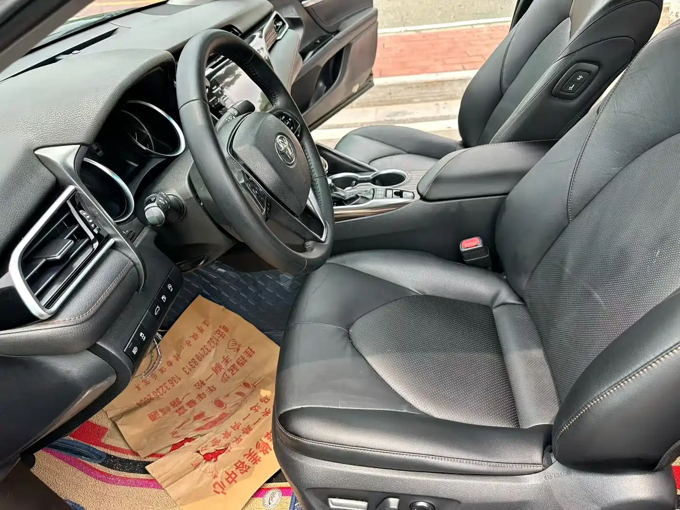 Toyota Camry 2018 2.5G Luxury Edition фото 4
