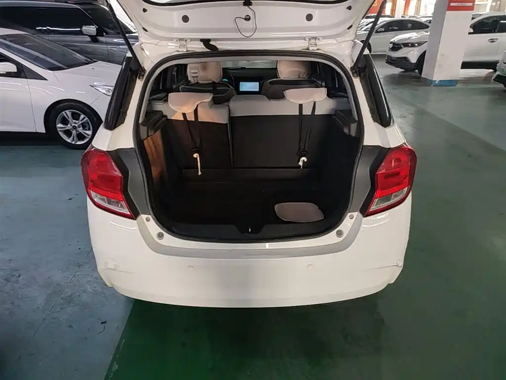 Chevrolet Lova RV 2016 1.5L Automatic Easy-Ride фото 19