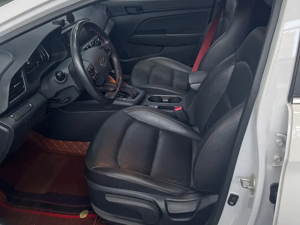 Hyundai Elantra 2020 1.4T DCT Dynamic·Vitality фото 8