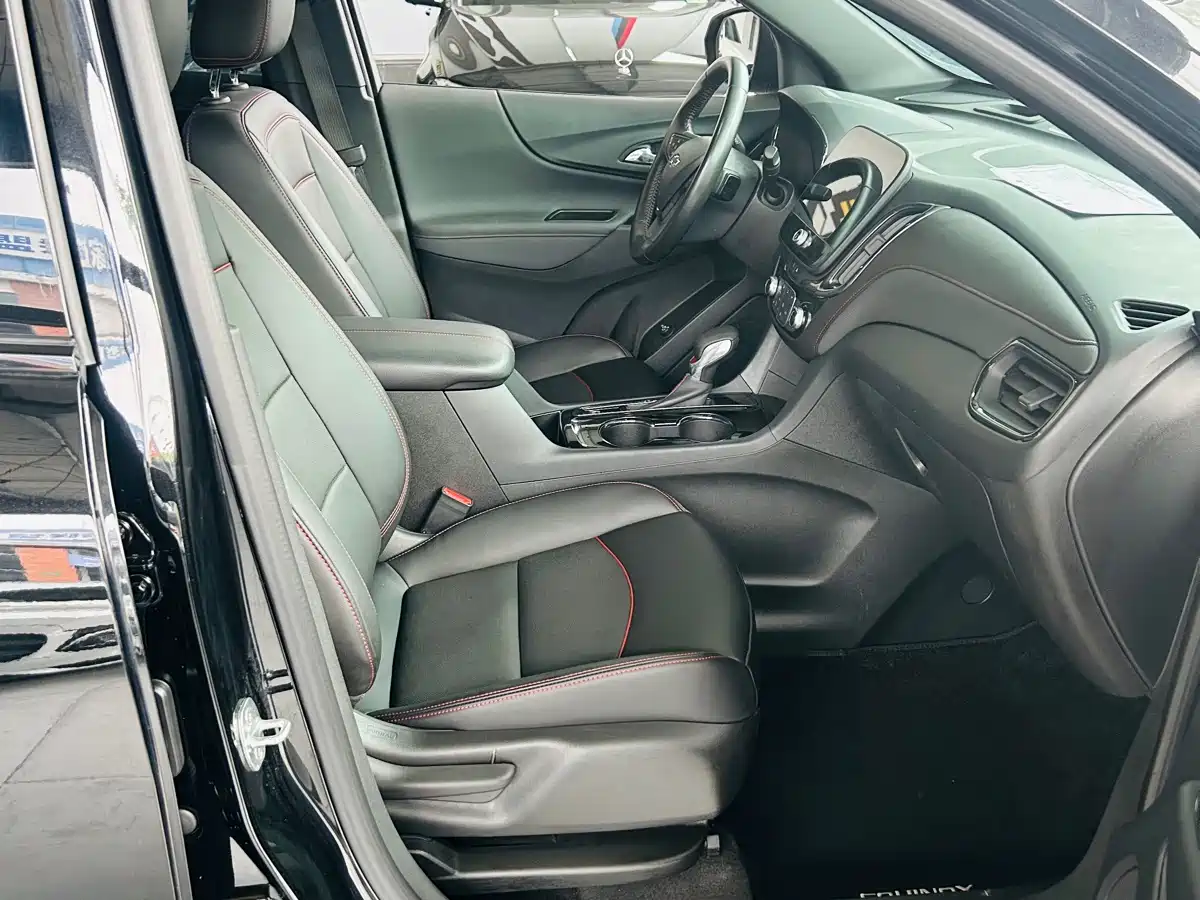 Chevrolet Equinox 2022 Mild Hybrid 550T RS Intelligent Expansion Edition фото 9