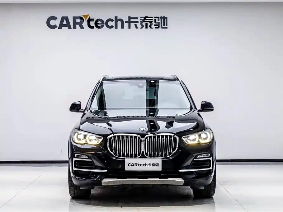 BMW X5 (Import) 2020 xDrive30i M Sport Package фото 2