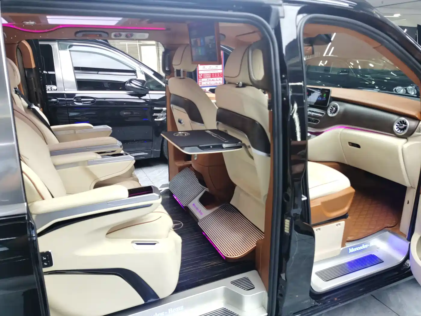Mercedes-Benz Vito 2021 2.0T Business Edition 7-seater фото 9