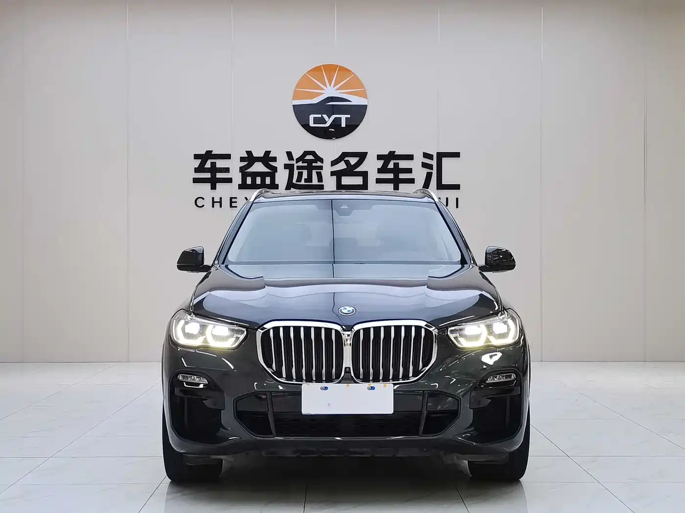 BMW X5 (Import) 2020 xDrive40i M Sport Package фото 2