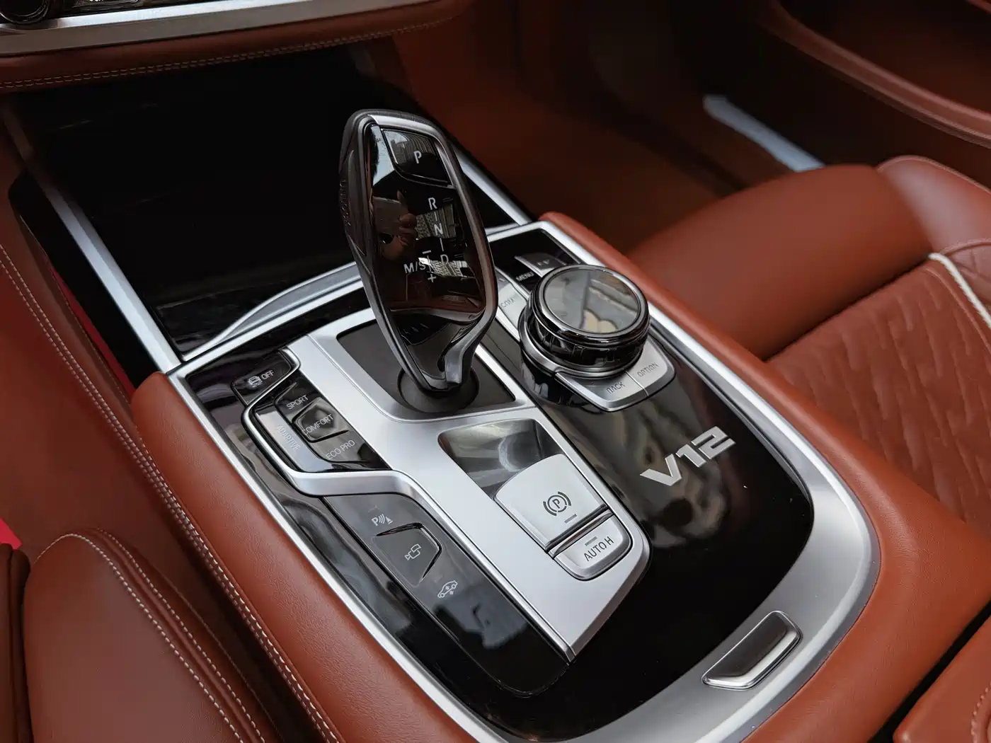 BMW 7 Series 2019 M760Li xDrive V12 Sport Package фото 9