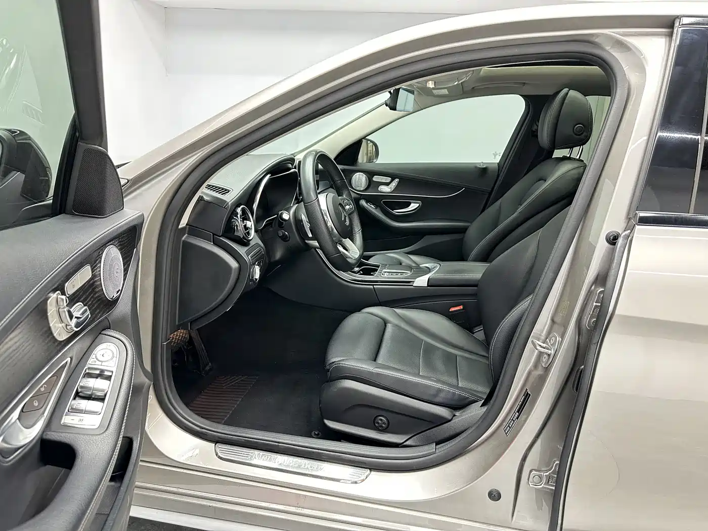 Mercedes-Benz C-Class 2021 C 260 L Sport Starry Exclusive Edition фото 13