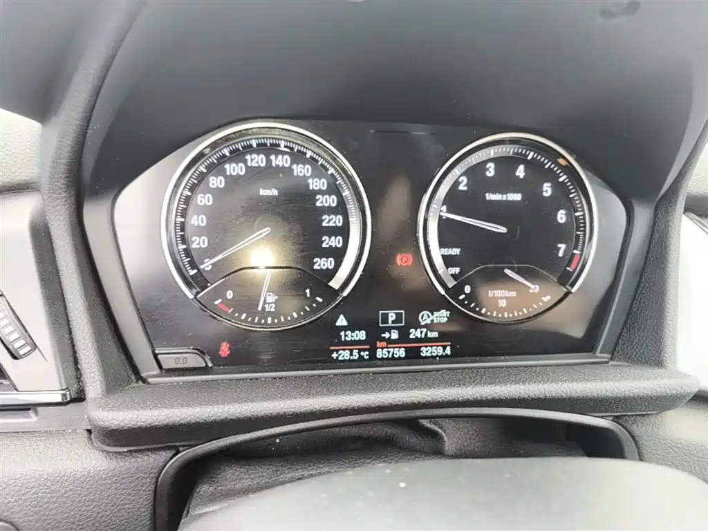 BMW 2 Series Gran Tourer 2019 220i Leading фото 12