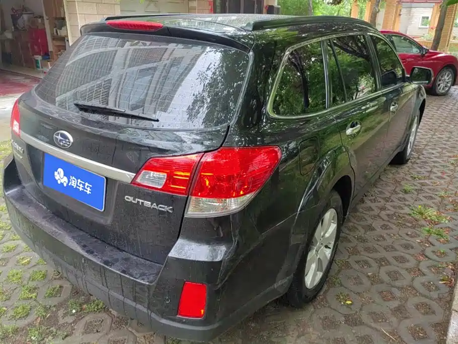 Subaru Outback 2011 2.5i Luxury Edition фото 3