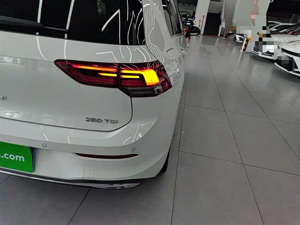 Volkswagen Golf 2023 Facelift 280TSI DSG Pro фото 8