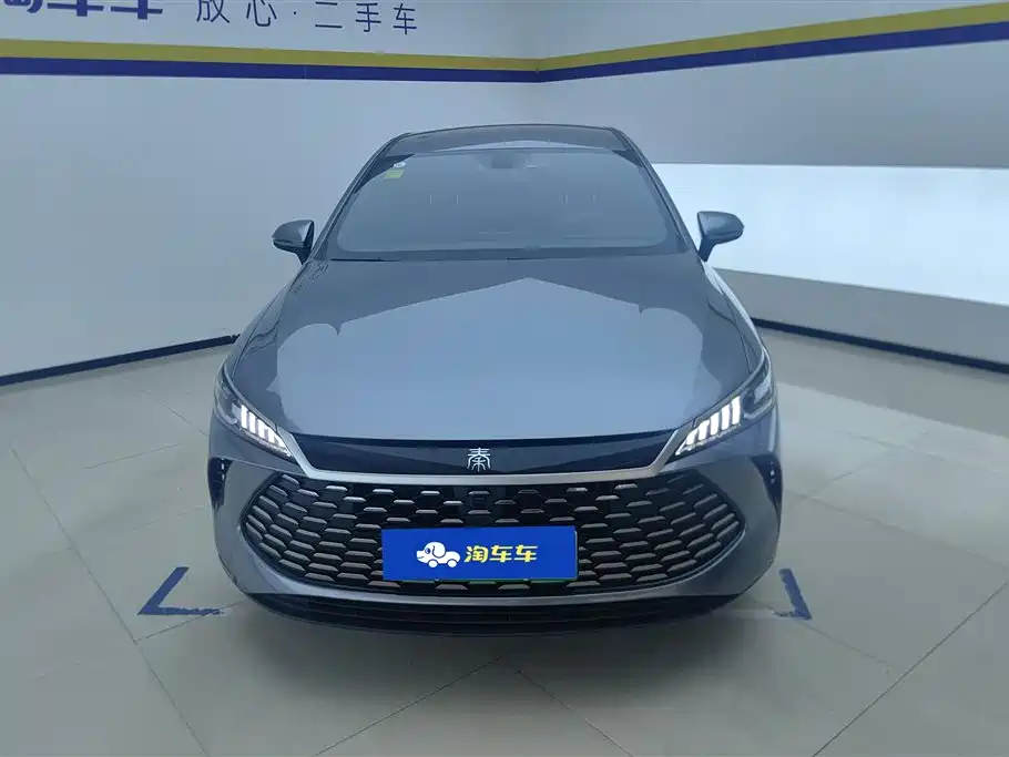 BYD Qin PLUS 2025 DM-i Smart Drive 55KM Leader фото 2