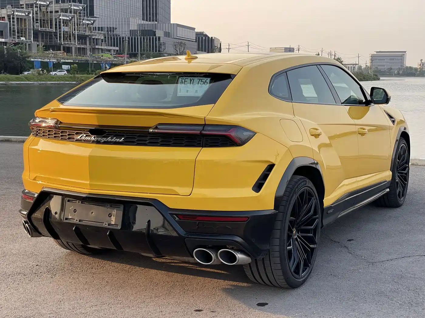 Lamborghini Urus SE 2026 2025 4.0T Standard Edition