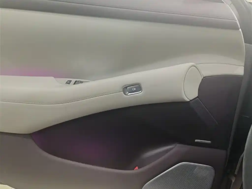 Xiaomi Auto Xiaomi YU7 2025 Ultra Long Range High Performance AWD Max Edition фото 7
