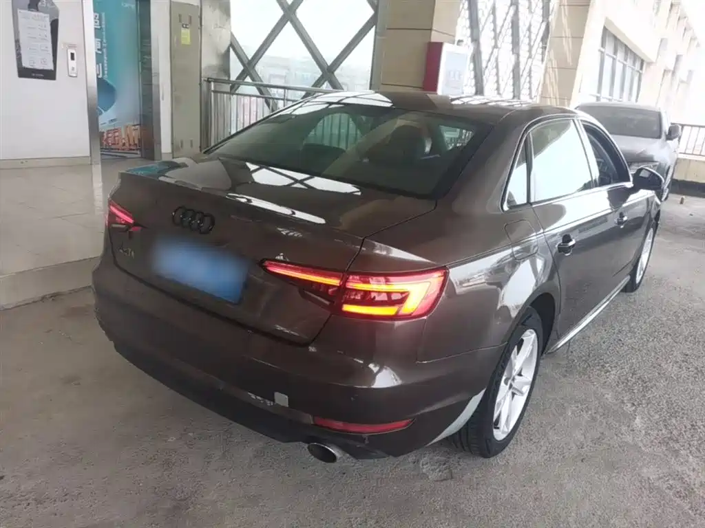 Audi A4L 2017 40 TFSI Fashion Edition фото 7