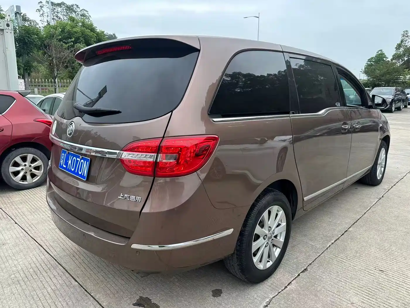 Buick GL8 2018 28T Luxury Model China VI фото 9