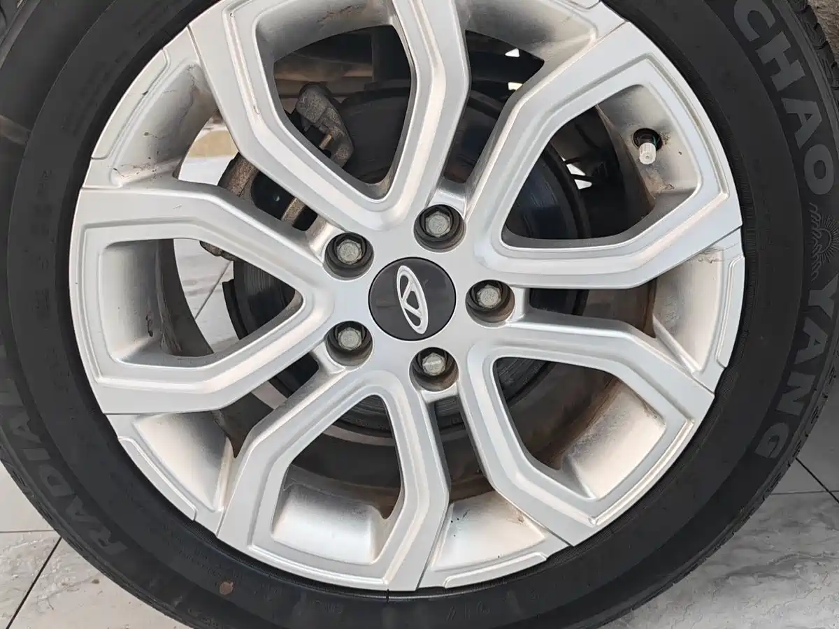 Фото 9 - Chery Tiggo 3x