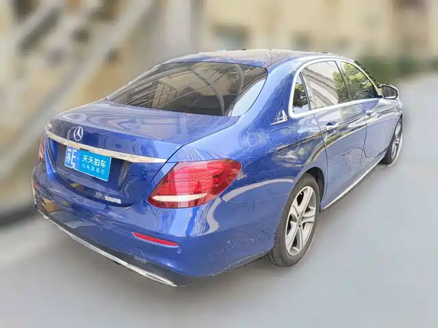 Mercedes-Benz E-Class 2019 E 200 L Sport — фото 2