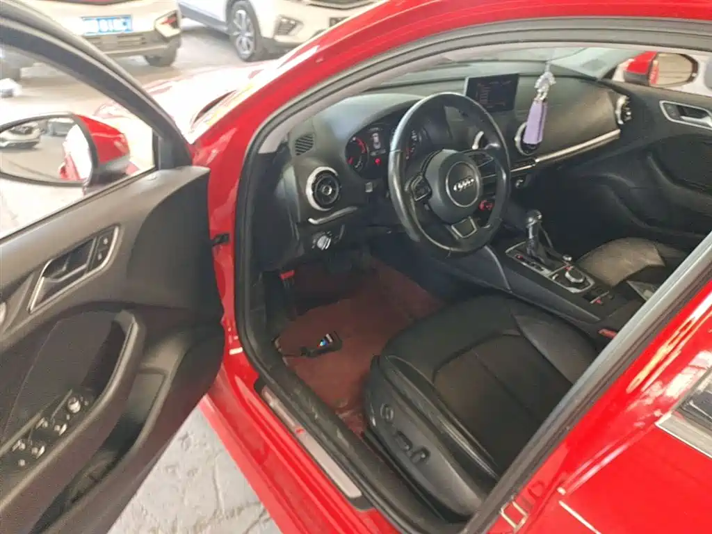 Audi A3 (Import) 2014 Limousine 40 TFSI S line Comfort фото 16