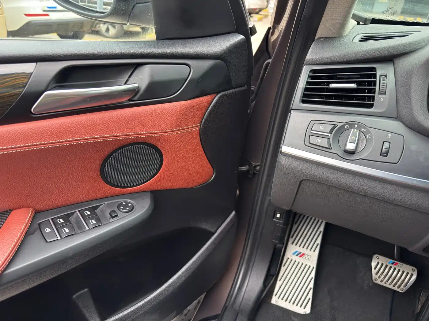 BMW X3 (Import) 2013 xDrive20i Luxury фото 9