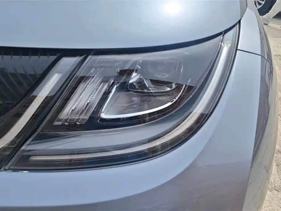 BYD Dolphin 2021 Model 405km Fashion Edition фото 5
