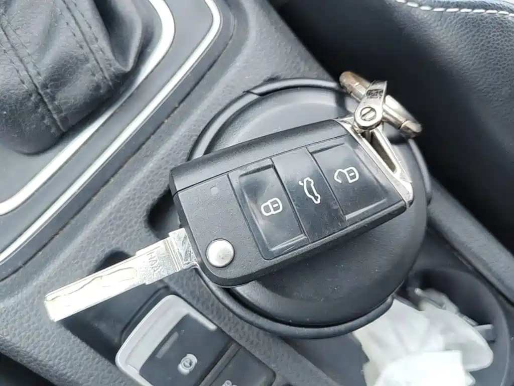 Photo 9 - Volkswagen Golf