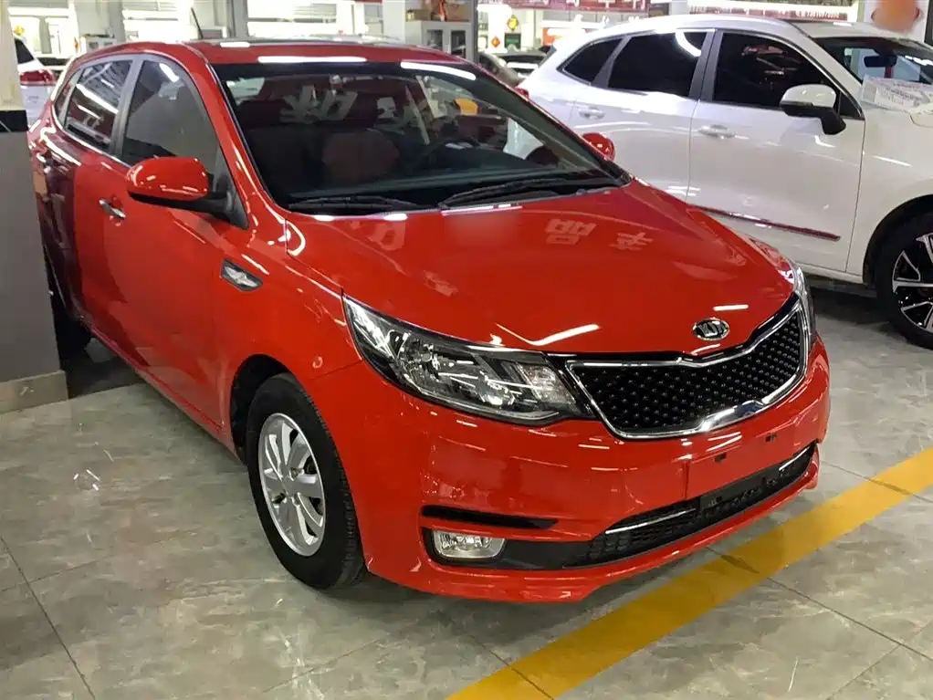 Kia K2 2015 Hatchback 1.4L AT GLS Cool Edition фото 4