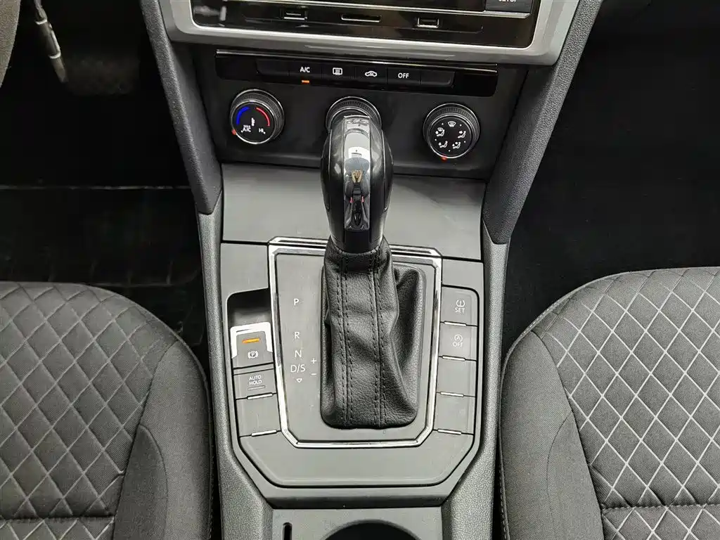 Volkswagen Lamando 2019 230TSI DSG Trend Edition China V фото 13