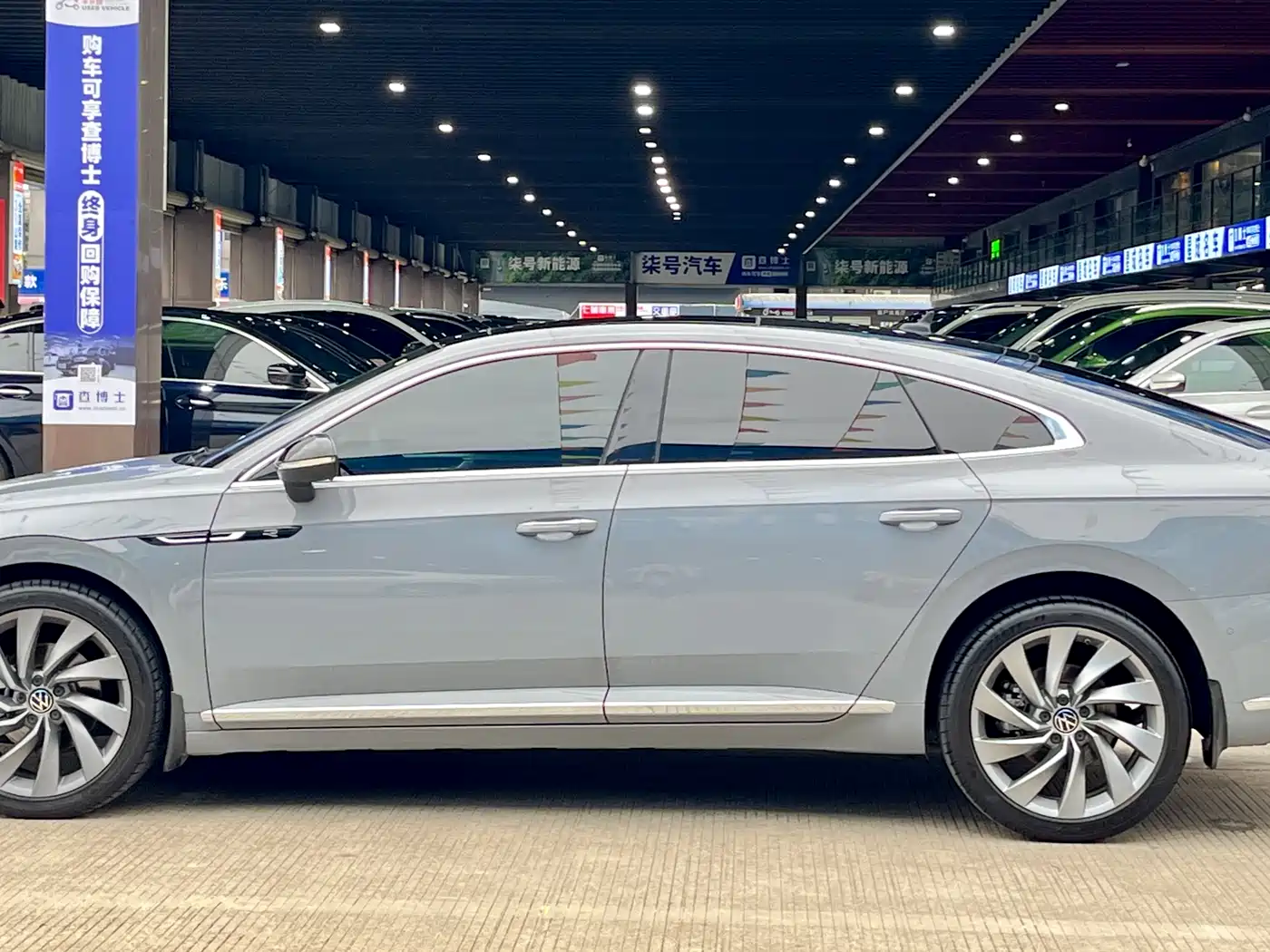 Volkswagen FAW-Volkswagen CC 2021 380TSI Eye-catching Edition фото 4