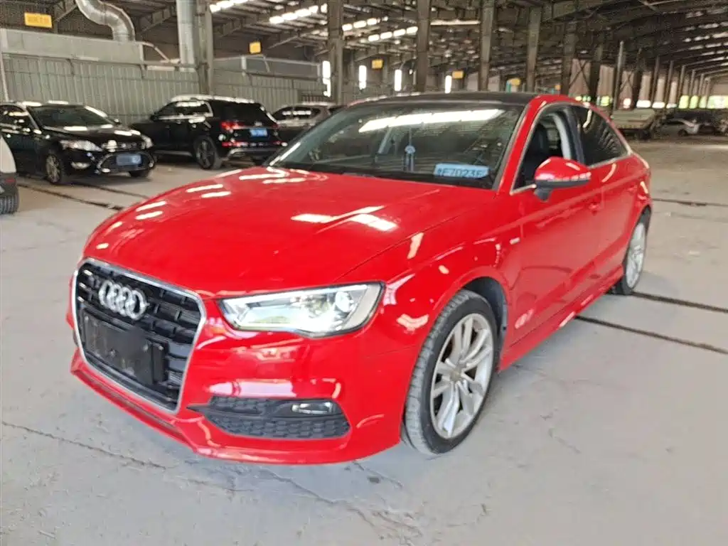 Audi A3 (Import) 2014 Limousine 40 TFSI S line Comfort фото 2