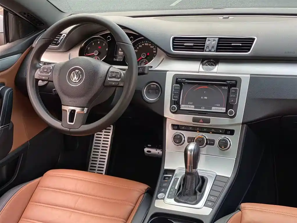 Volkswagen FAW-Volkswagen CC 2015 1.8TSI Luxury фото 13