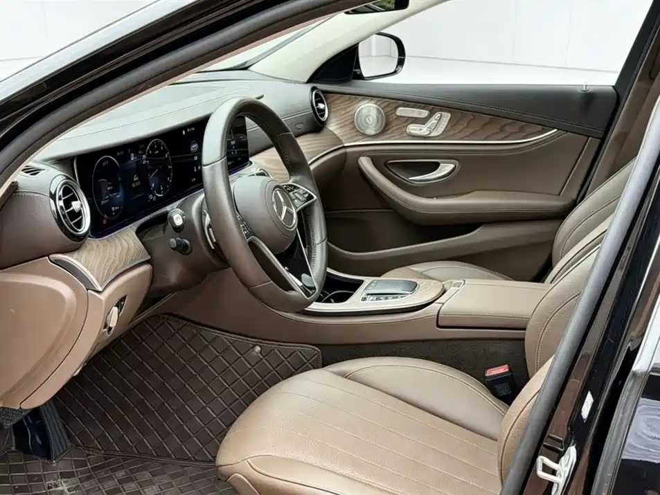 Mercedes-Benz E-Class 2023 E 300 L Luxury фото 4