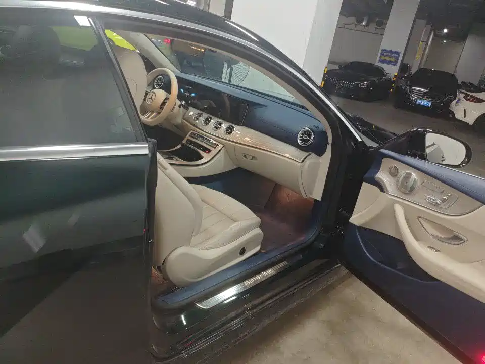 Mercedes-Benz E-Class (Import) 2023 E 300 Coupe фото 7