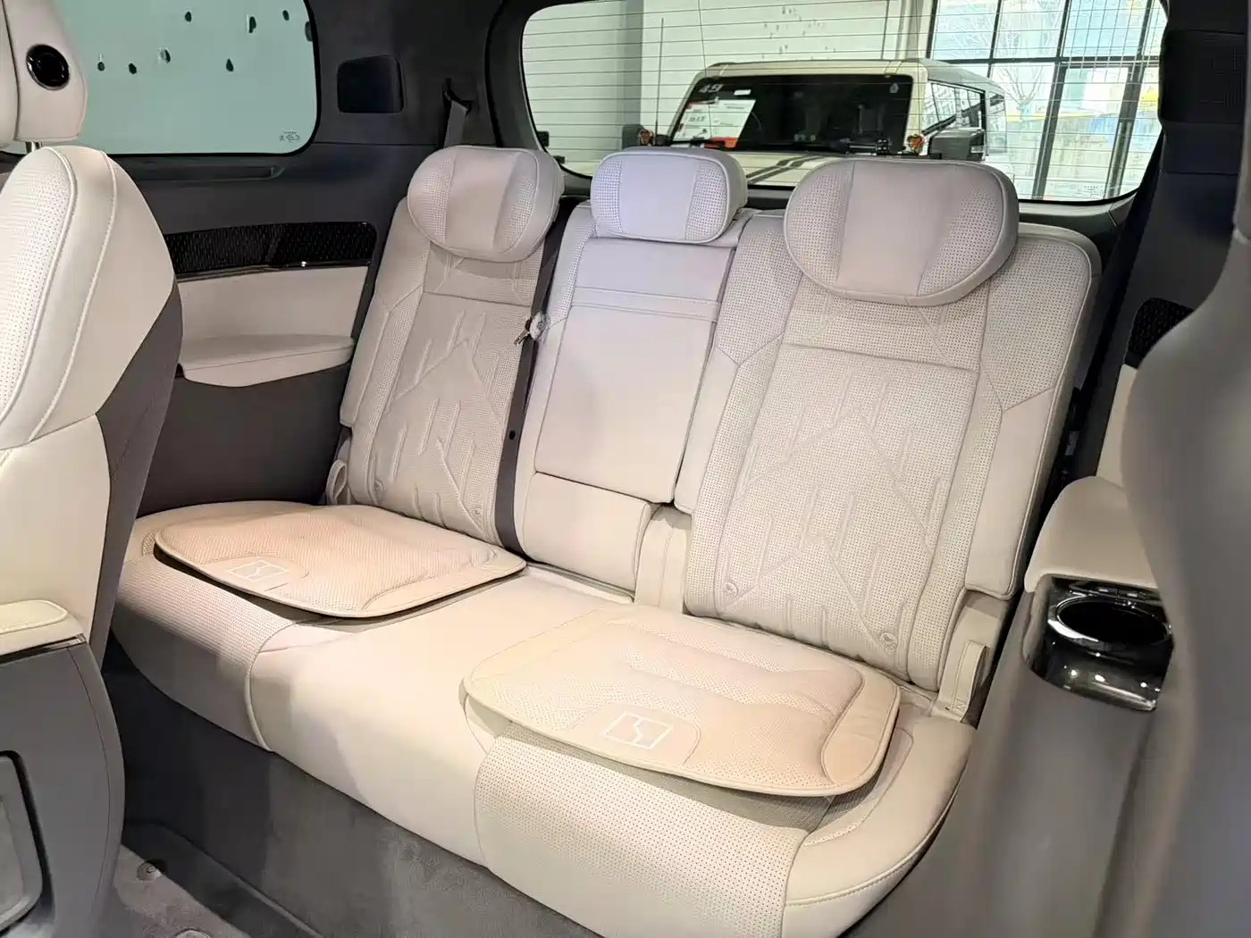 ZEEKR EXTREME KRYPTON 009