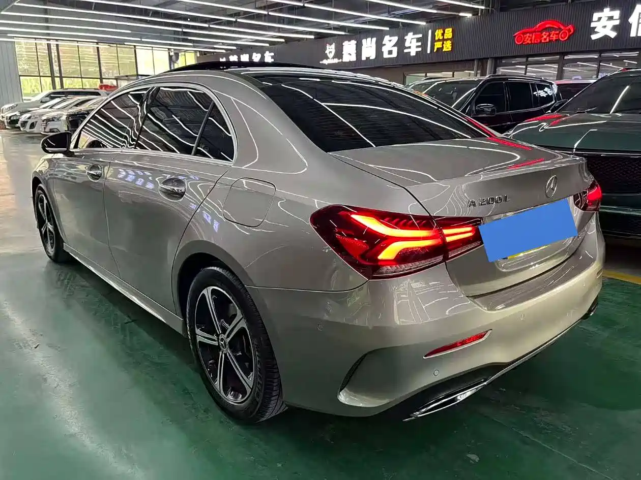 Mercedes-Benz A-Class 2022 Facelift II A 200 L Sport Sedan Fashion фото 4