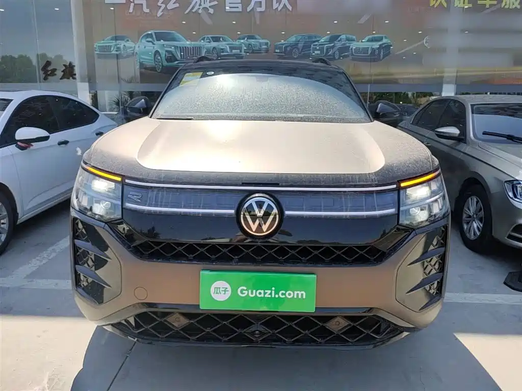 Volkswagen Teramont 2025 Teramont Pro 450TSI 4WD Summit Edition фото 3