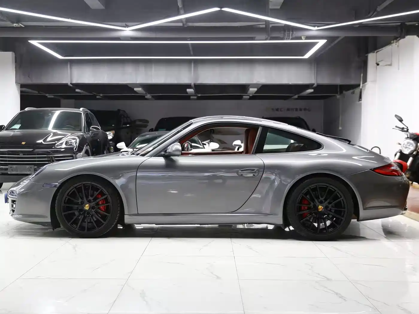 Porsche 911 2010 Carrera 3.6L фото 4