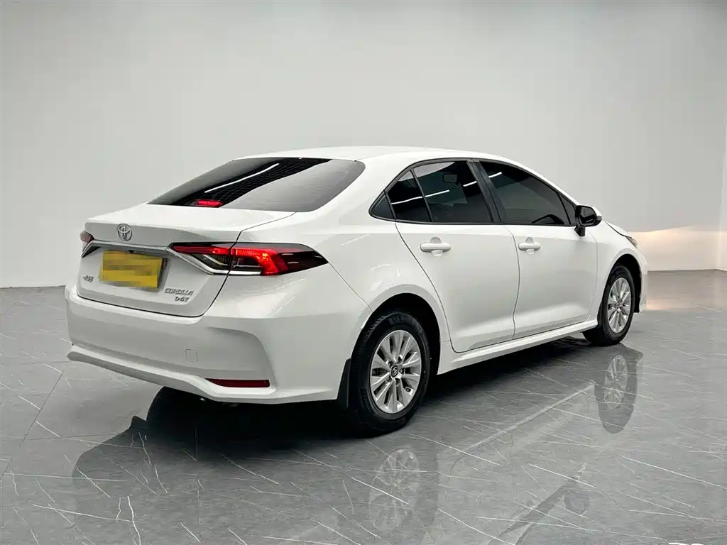 Toyota Corolla 2022 1.2T S-CVT Pioneer PLUS Edition фото 6