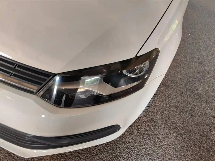 Volkswagen Polo 2016 1.4L Manual Trend фото 5