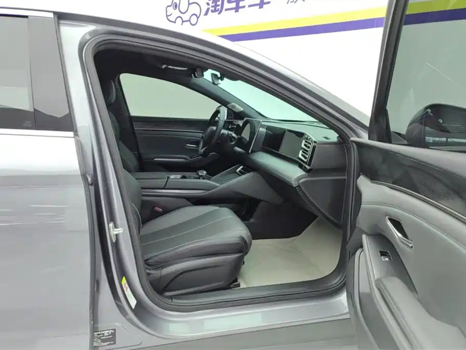 BYD Qin L 2024 DM-i 120KM Leading фото 8