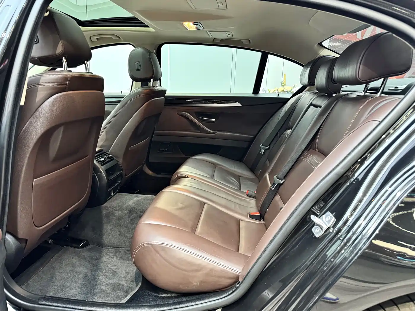 BMW 5 Series 2014 525Li Luxury Design Package фото 10