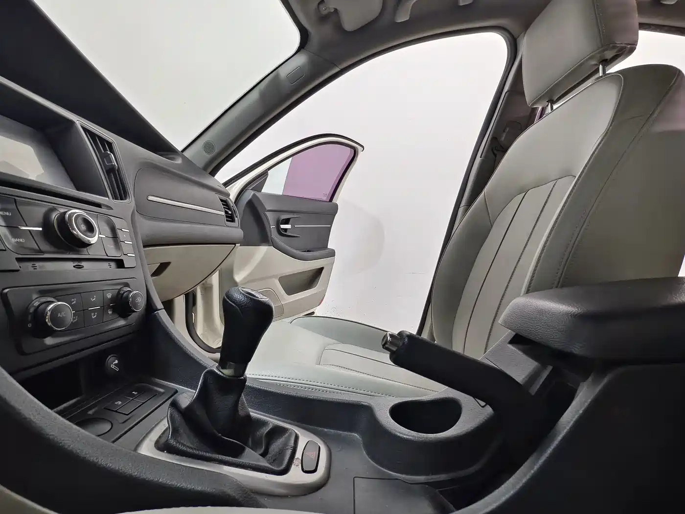 BAIC Senova D50 2015 2014 1.5L Manual Comfort