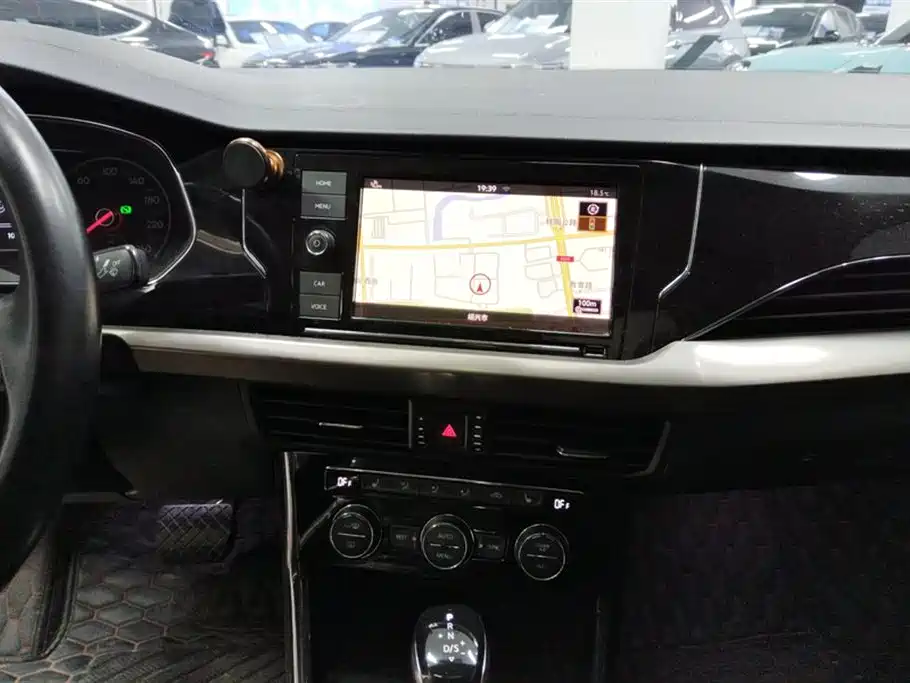 Volkswagen Passat 2020 330TSI Elite Edition China VI фото 13