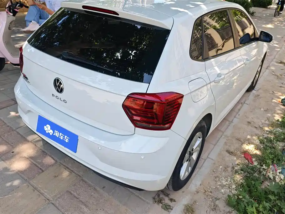 Volkswagen Polo 2023 Facelift Plus 1.5L Auto Joyful Living Edition фото 3