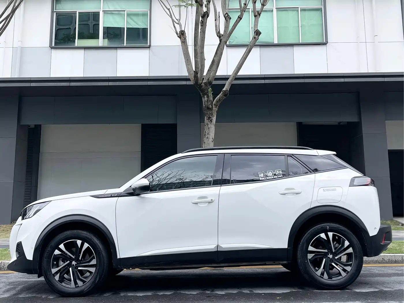 Peugeot 2008 2022 230THP THE ONE фото 3