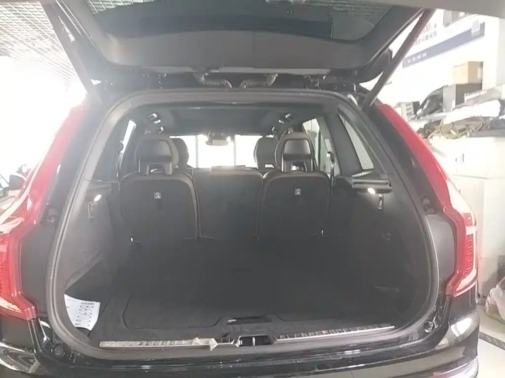 Photo 19 - Volvo XC90